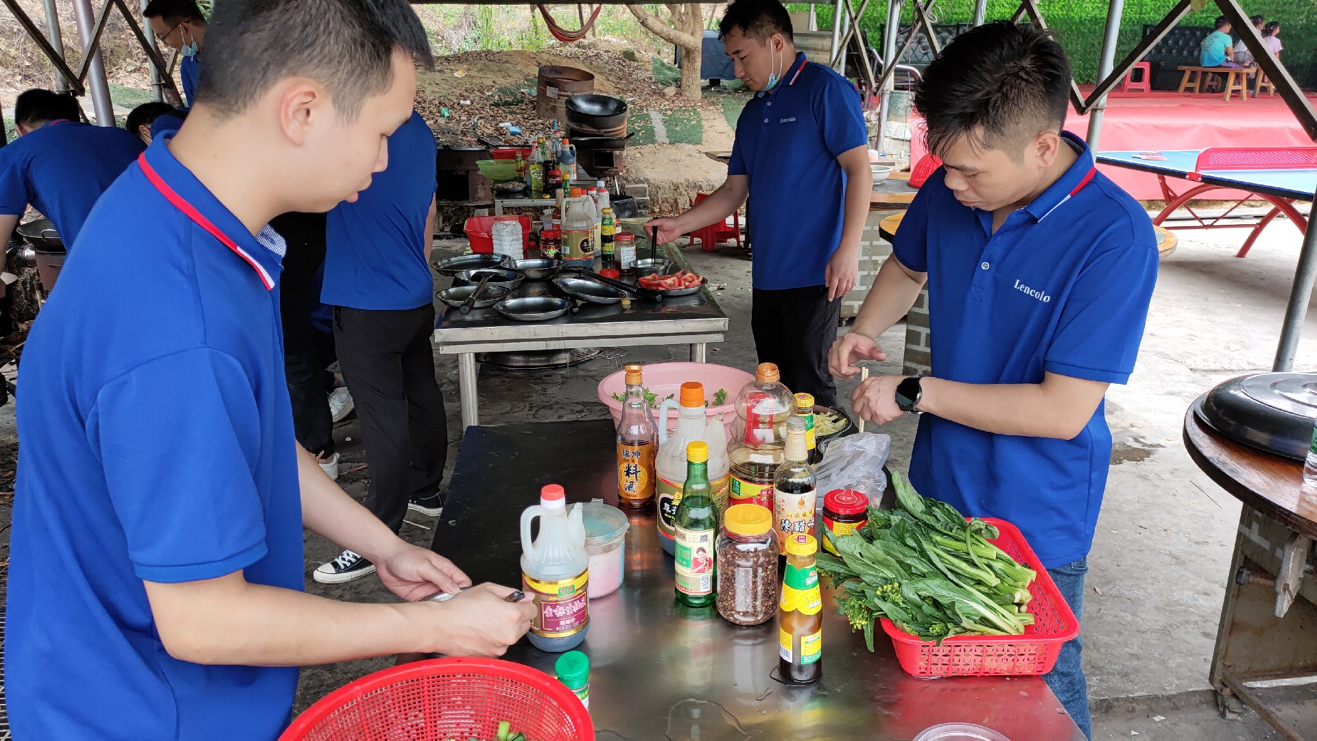 松湖騎行，穿樹飛花；農(nóng)家休閑，擁抱自然